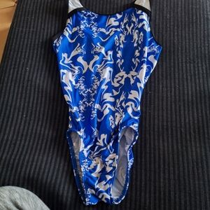Gymnastics leotard